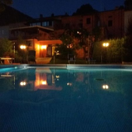Albergo Montenerone Piobbico エクステリア 写真